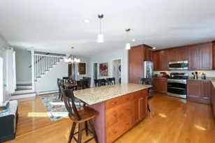 40 Arlington Ave, Dracut, MA 01826 - Photo 13