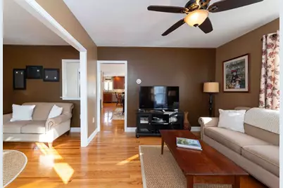 40 Arlington Ave, Dracut, MA 01826 - Photo 3