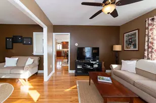 40 Arlington Ave, Dracut, MA 01826 - Photo 3