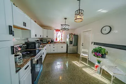 1 Rhodes, Saugus, MA 01906 - Photo 5