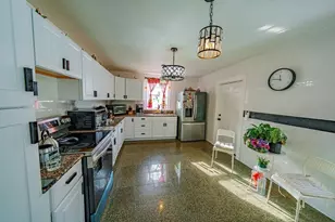 1 Rhodes, Saugus, MA 01906 - Photo 5