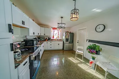 1 Rhodes, Saugus, MA 01906 - Photo 5