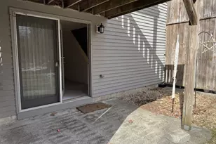 192 Pleasant St, Leominster, MA 01453 - Photo 25