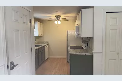 192 Pleasant Street #25, Leominster, MA 01453 - Photo 5