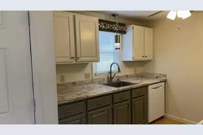 192 Pleasant Street #25, Leominster, MA 01453 - Photo 5