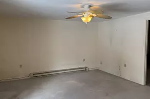 192 Pleasant St, Leominster, MA 01453 - Photo 23