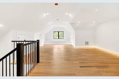 136 Hillside, Needham, MA 02494 - Photo 21