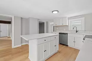 85 Roosevelt Ave, Athol, MA 01331 - Photo 19