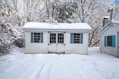 85 Roosevelt St, Athol, MA 01330 - Photo 3