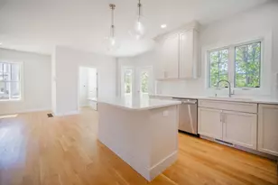 11 Strongwater Dr, Salem, MA 01970 - Photo 5