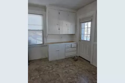 32 Brown #1, Waltham, MA 02453 - Photo 5