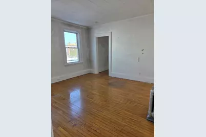 32 Brown #1, Waltham, MA 02453 - Photo 3