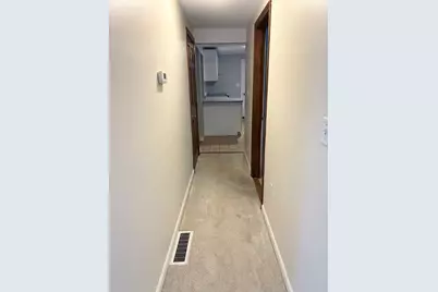 5 Ferncroft St, Longmeadow, MA 01106 - Photo 3