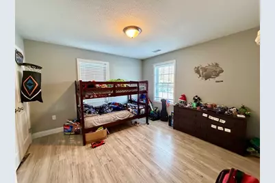 173 Russell St, Springfield, MA 01104 - Photo 17