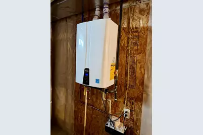 173 Russell St, Springfield, MA 01104 - Photo 21