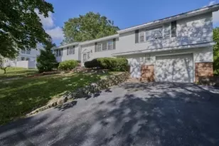 35 Catherine Dr, Peabody, MA 01960 - Photo 1