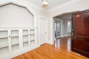 21 Green St, Brookline, MA 02446 - Photo 5