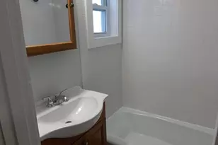 21 Essex St, Saugus, MA 01906 - Photo 23