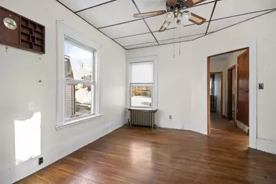 34 Putnam St, Somerville, MA 02143 - Photo 9