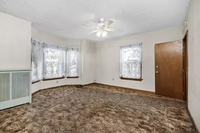 34 Putnam St, Somerville, MA 02143 - Photo 11