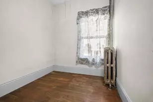 34 Putnam St, Somerville, MA 02143 - Photo 25