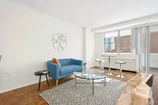 6 Whittier Pl, Boston, MA 02114 - Photo 3