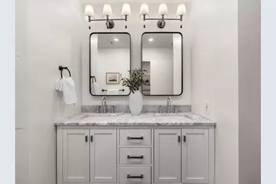 33 Sleeper St #104, Boston, MA 02210 - Photo 13