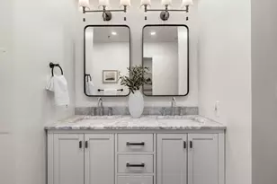 33 Sleeper St, Boston, MA 02210 - Photo 13