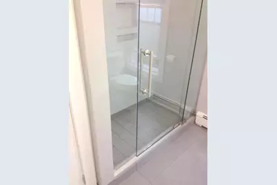 285 Hawthorn St #2, New Bedford, MA 02740 - Photo 9