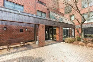 22 Railroad St, Andover, MA 01810 - Photo 3