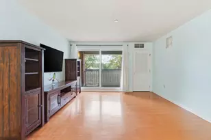 22 Railroad St, Andover, MA 01810 - Photo 11