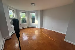 102 Central St, Waltham, MA 02453 - Photo 3