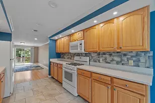 15 Water Wheel, Templeton, MA 01468 - Photo 3