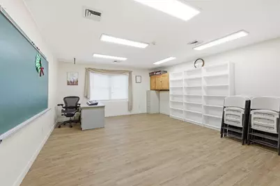 261 College Hwy, Southwick, MA 01077 - Photo 11