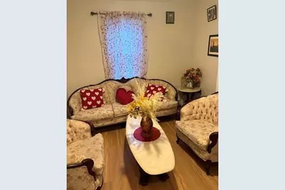 11 Cottage St, Lowell, MA 01852 - Photo 7