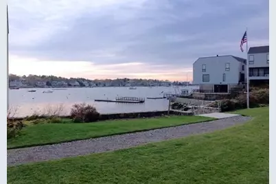 55 Brackett Pl #B, Marblehead, MA 01945 - Photo 3