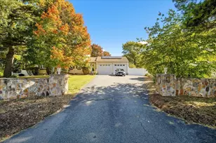 195 High St, Randolph, MA 02368 - Photo 3