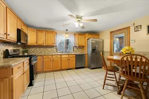 195 High St, Randolph, MA 02368 - Photo 17