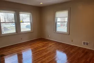 324 Lowell St, Peabody, MA 01960 - Photo 11