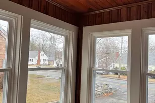 324 Lowell St, Peabody, MA 01960 - Photo 5