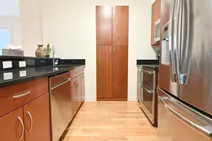 9 Miner St, Boston, MA 02215 - Photo 5