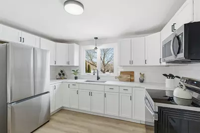 286 Westfield Rd, Holyoke, MA 01040 - Photo 9