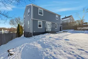 286 Westfield Rd, Holyoke, MA 01040 - Photo 3