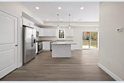 29 Johnson St #A, Taunton, MA 02780 - Photo 7