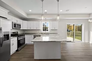 29 Johnson St, Taunton, MA 02780 - Photo 3