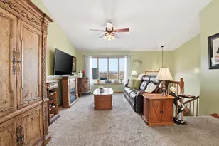 33 Warner St, Fall River, MA 02720 - Photo 7