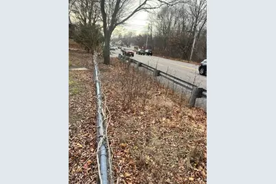 856 Newport, Attleboro, MA 02703 - Photo 3