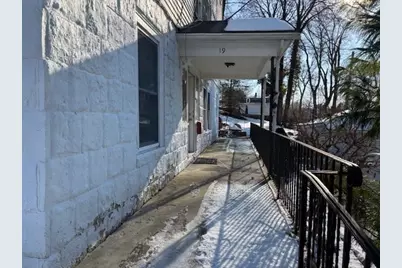 19 Eaton #19, Winchester, MA 01890 - Photo 3