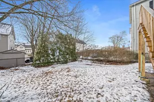 45 Holman St, Attleboro, MA 02703 - Photo 27