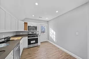 45 Holman St, Attleboro, MA 02703 - Photo 19